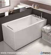 Cuireadh Bathtub Aicrileach Dronuilleogach Saor in Aisce Dronuilleogach ar Dhá Mhéid Difriúla